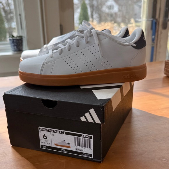 adidas Other - NWT boys adidas tennis shoes. Size 6 youth.